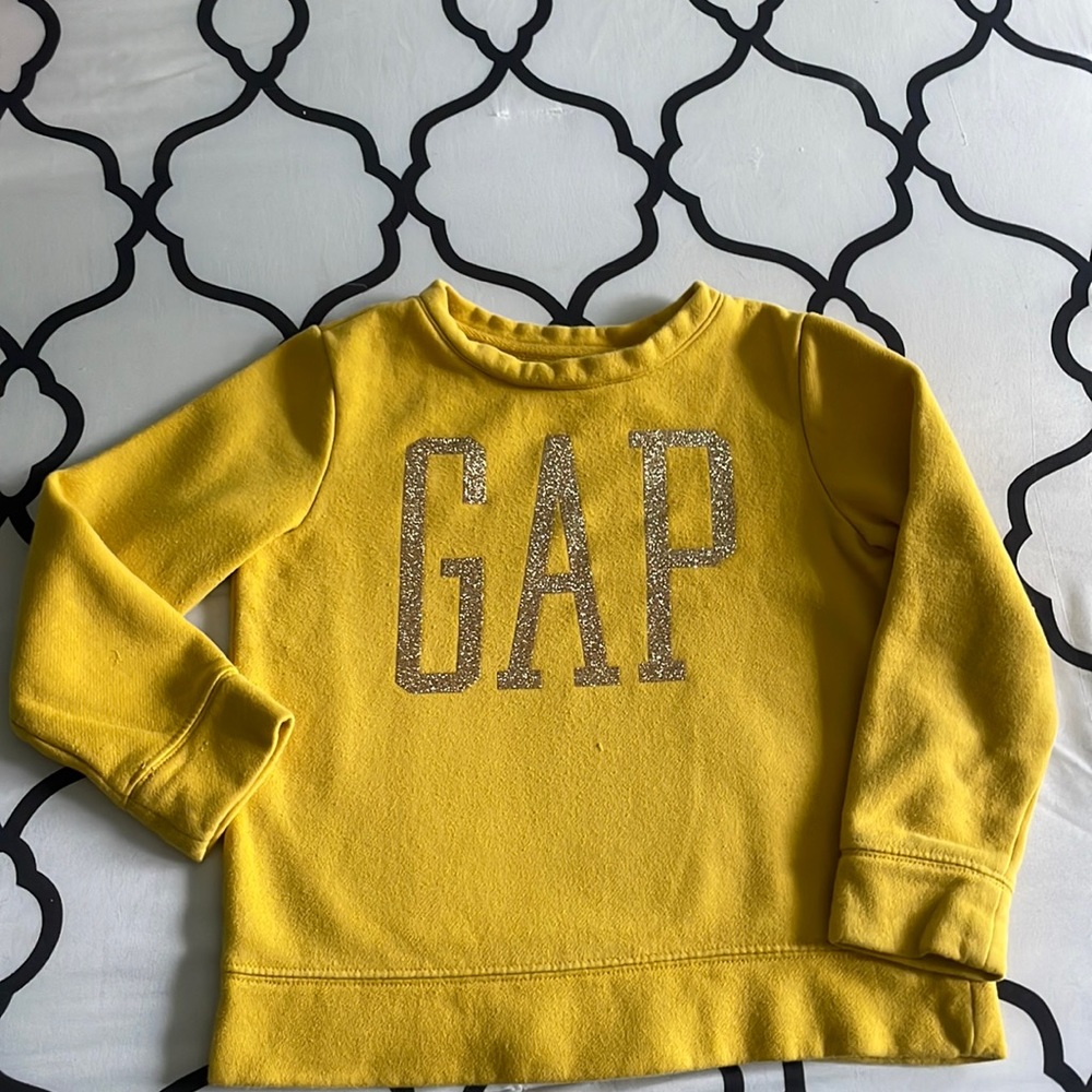 Girls GAP sweater